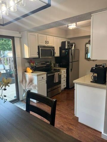 359 Saint Andrews Drive, Dublin, OH 43017