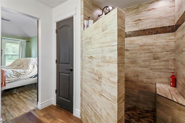 225 Turning Bayou Trail, Angleton, TX 77515