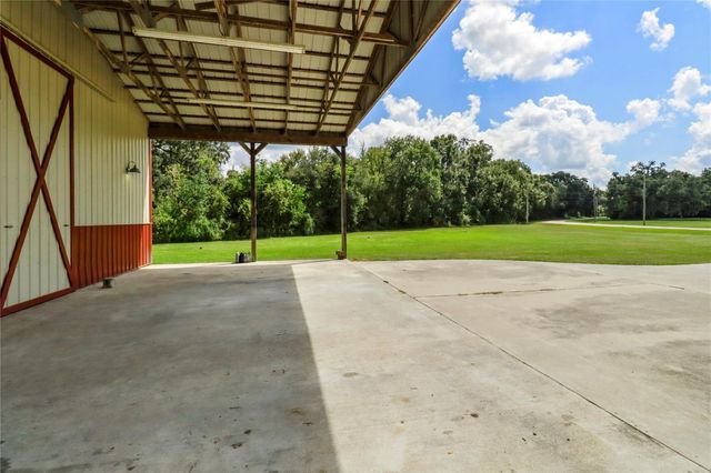 225 Turning Bayou Trail, Angleton, TX 77515