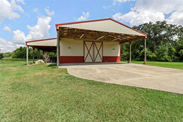 225 Turning Bayou Trail, Angleton, TX 77515