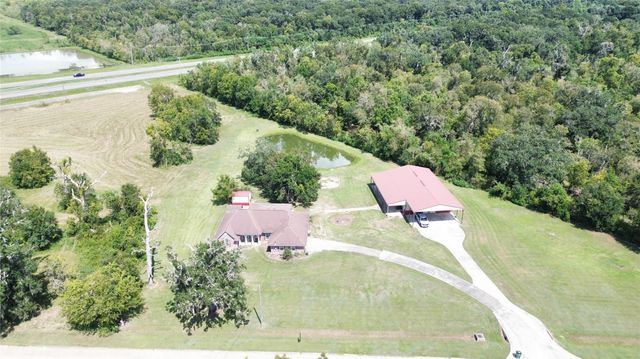 225 Turning Bayou Trail, Angleton, TX 77515
