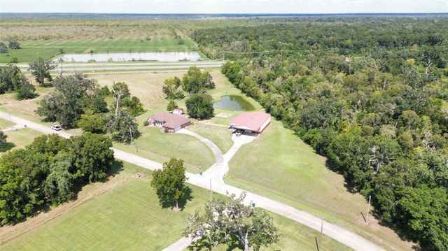 225 Turning Bayou Trail, Angleton, TX 77515