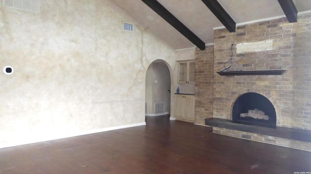 124 HARRIET DR., San Antonio, TX 78216