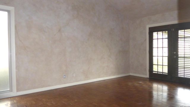 124 HARRIET DR., San Antonio, TX 78216