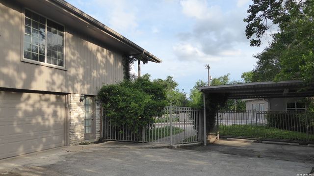 124 HARRIET DR., San Antonio, TX 78216
