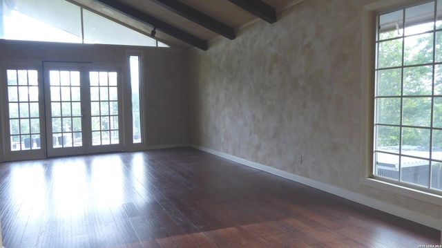 124 HARRIET DR., San Antonio, TX 78216