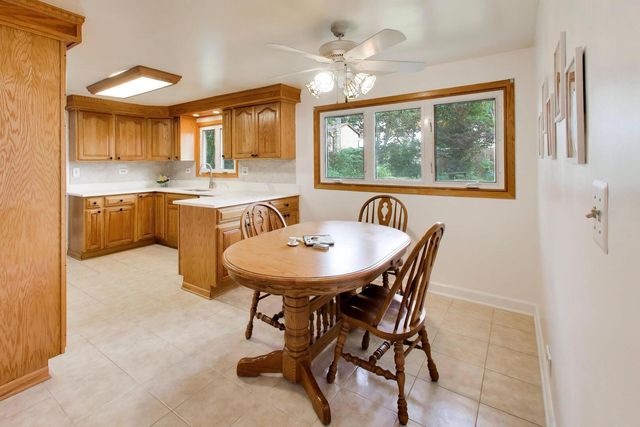 252 Millford Lane, Bloomingdale, IL 60108