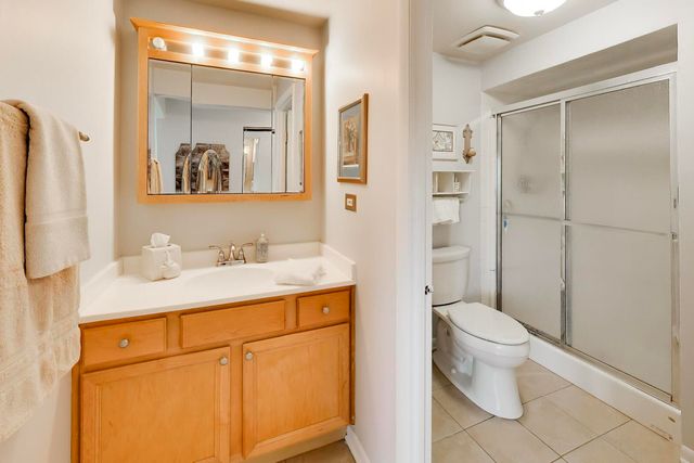 252 Millford Lane, Bloomingdale, IL 60108