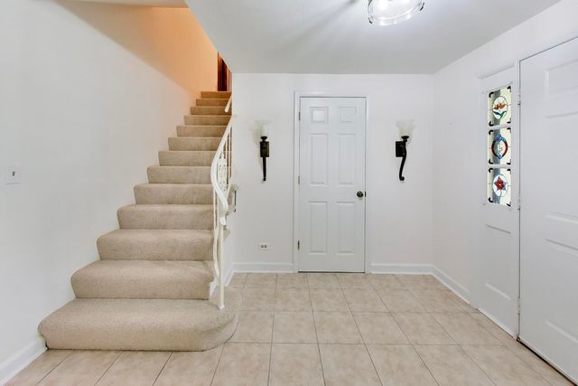 252 Millford Lane, Bloomingdale, IL 60108