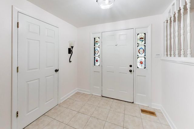 252 Millford Lane, Bloomingdale, IL 60108