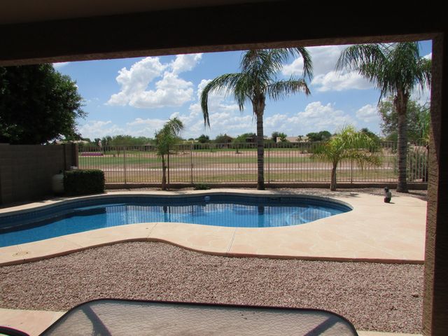 1346 S Palomino Creek Drive, Gilbert, AZ 85296