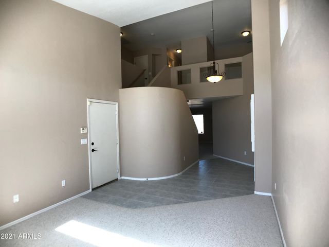 1346 S Palomino Creek Drive, Gilbert, AZ 85296