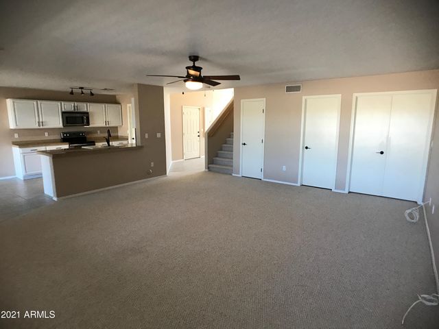 1346 S Palomino Creek Drive, Gilbert, AZ 85296