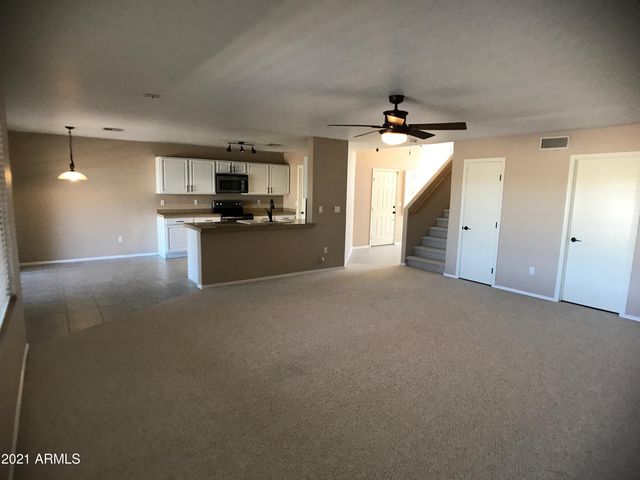 1346 S Palomino Creek Drive, Gilbert, AZ 85296
