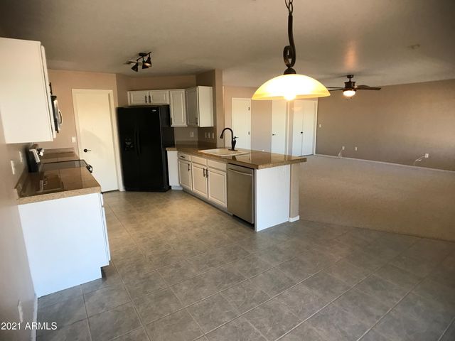 1346 S Palomino Creek Drive, Gilbert, AZ 85296