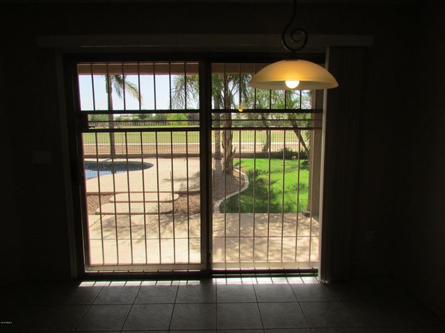 1346 S Palomino Creek Drive, Gilbert, AZ 85296