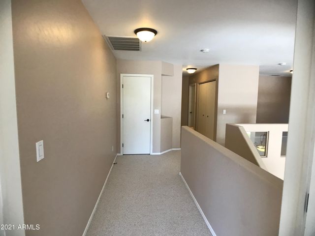 1346 S Palomino Creek Drive, Gilbert, AZ 85296