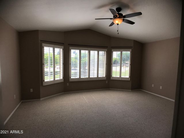 1346 S Palomino Creek Drive, Gilbert, AZ 85296