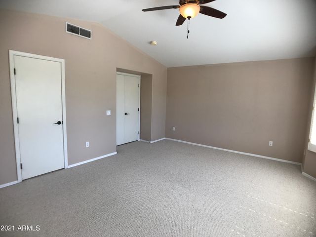 1346 S Palomino Creek Drive, Gilbert, AZ 85296