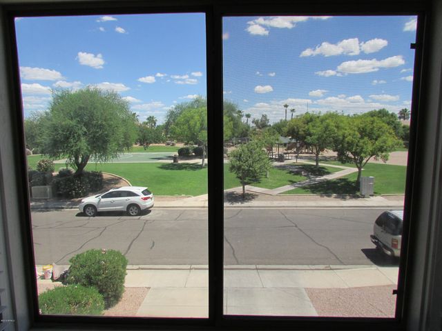 1346 S Palomino Creek Drive, Gilbert, AZ 85296