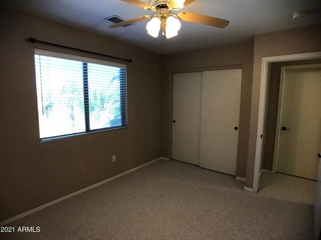 1346 S Palomino Creek Drive, Gilbert, AZ 85296