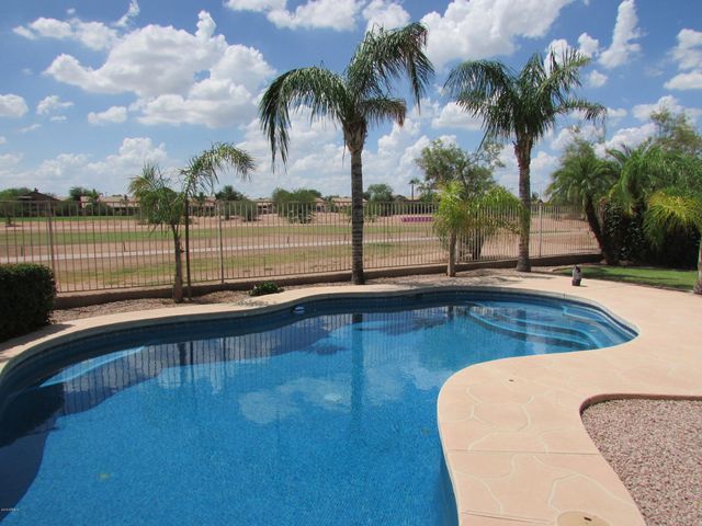 1346 S Palomino Creek Drive, Gilbert, AZ 85296