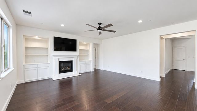 2326 Angus Rd, Roseville, CA 95747