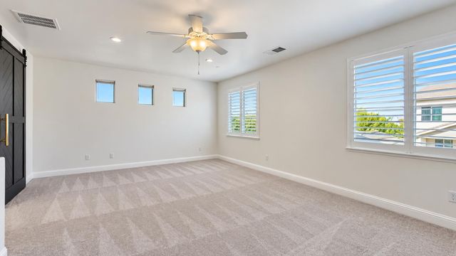 2326 Angus Rd, Roseville, CA 95747