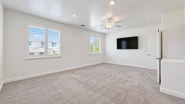 2326 Angus Rd, Roseville, CA 95747