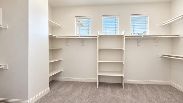 2326 Angus Rd, Roseville, CA 95747