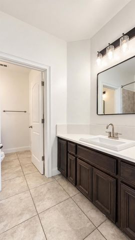 2326 Angus Rd, Roseville, CA 95747