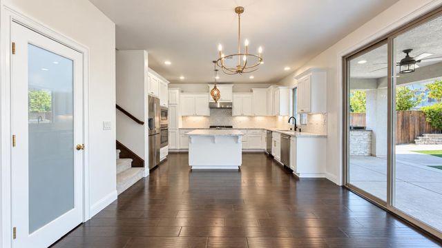 2326 Angus Rd, Roseville, CA 95747