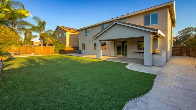 2326 Angus Rd, Roseville, CA 95747