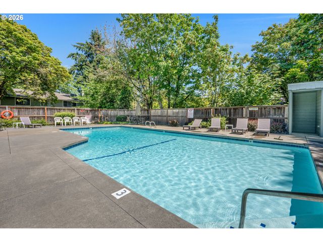 14825 Sw 106TH Ave, Portland, OR 97224