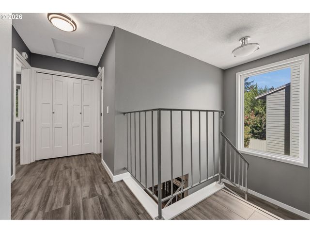 14825 Sw 106TH Ave, Portland, OR 97224