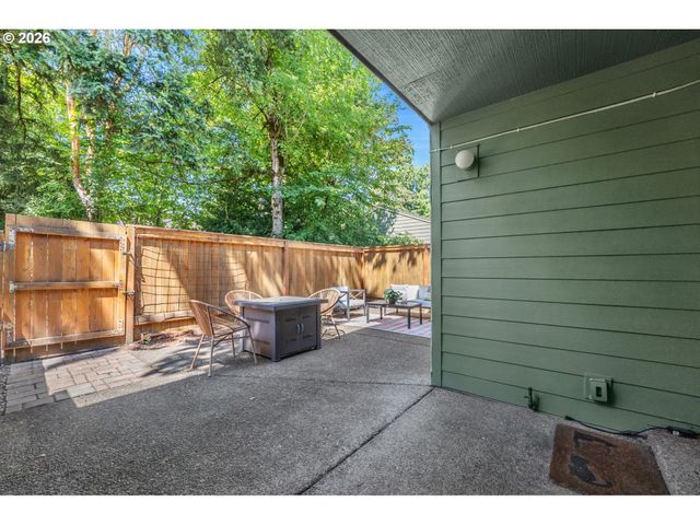 14825 Sw 106TH Ave, Portland, OR 97224