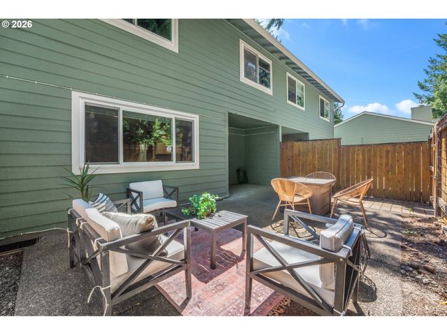 14825 Sw 106TH Ave, Portland, OR 97224