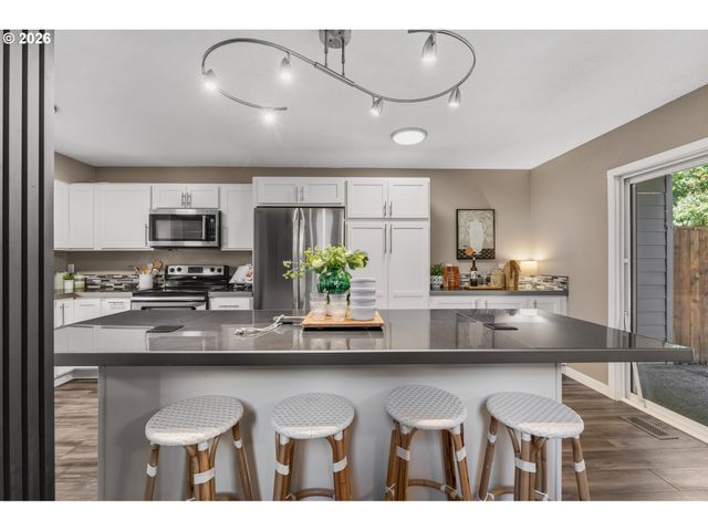 14825 Sw 106TH Ave, Portland, OR 97224