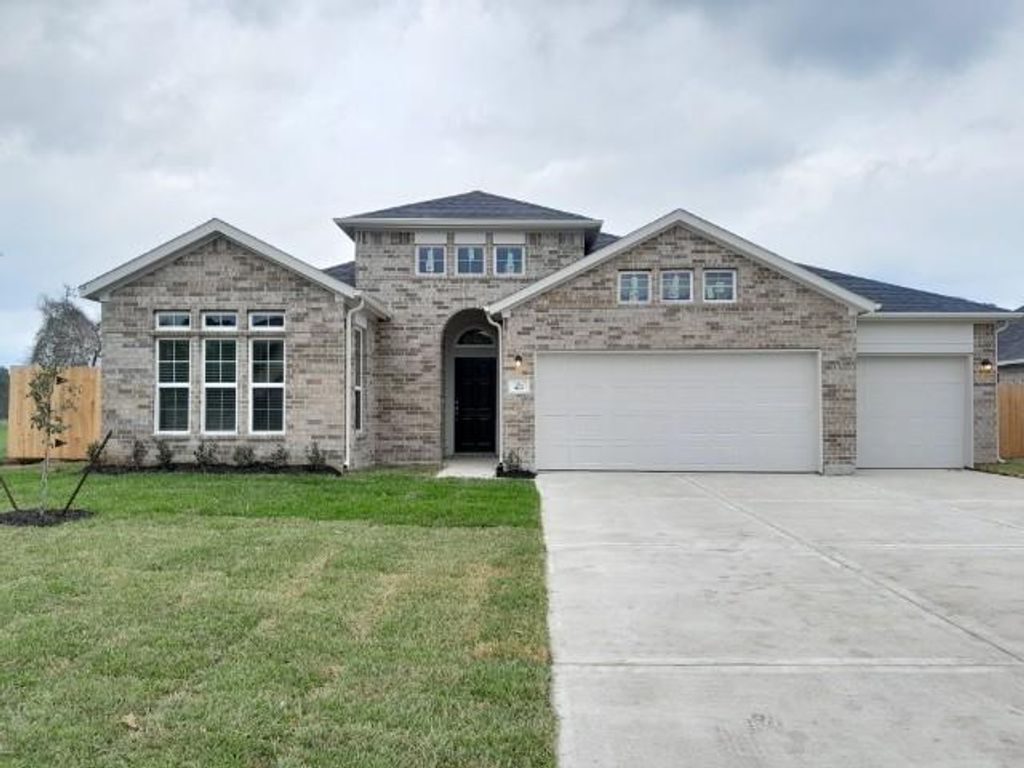 422 Wellshire Drive, West Columbia, TX 77486