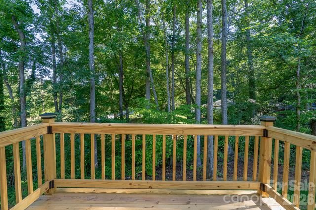 610 Queens Drive, Dallas, NC 28034