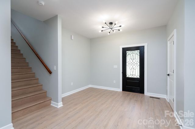 610 Queens Drive, Dallas, NC 28034
