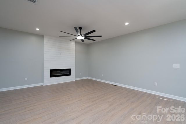 610 Queens Drive, Dallas, NC 28034
