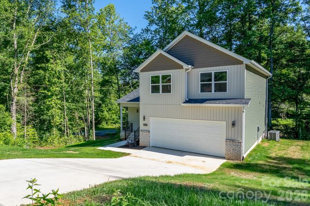 610 Queens Drive, Dallas, NC 28034
