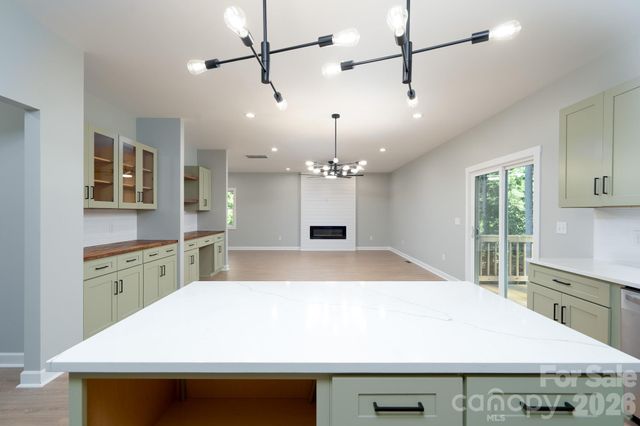 610 Queens Drive, Dallas, NC 28034