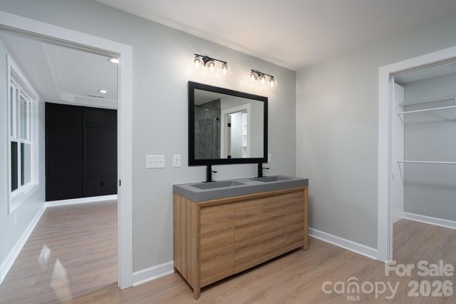 610 Queens Drive, Dallas, NC 28034