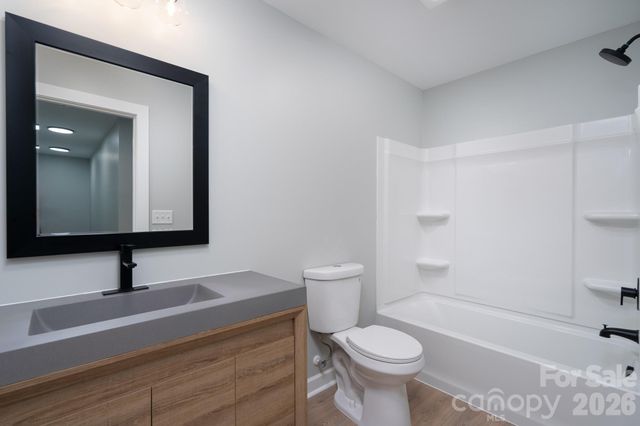 610 Queens Drive, Dallas, NC 28034