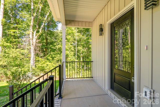 610 Queens Drive, Dallas, NC 28034