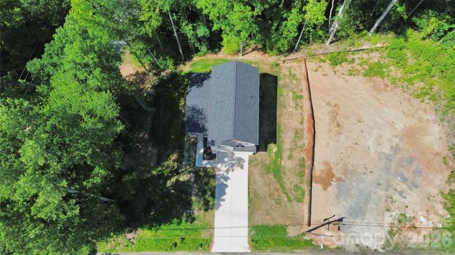 610 Queens Drive, Dallas, NC 28034