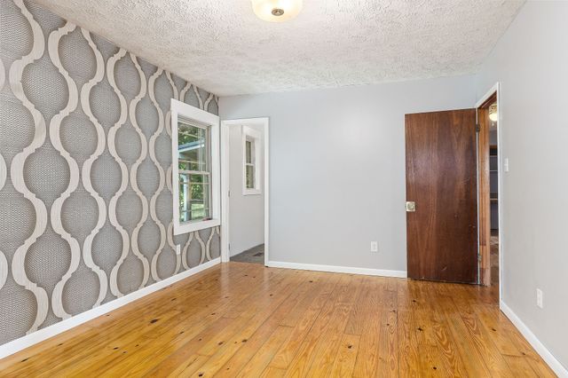 571 Larry Davis St, Spencer, TN 38585