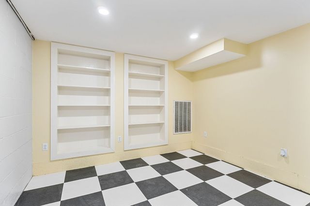 571 Larry Davis St, Spencer, TN 38585